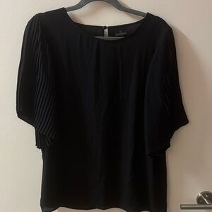 Worthington Black Pleated Sleeve Blouse